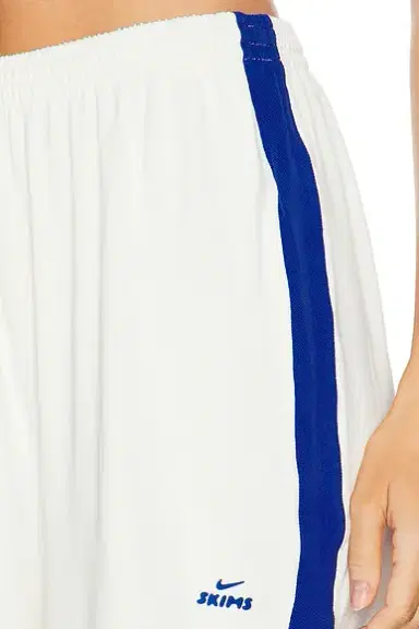 NikeSKIMS Stretch Knit Short | Thumbnail 6 NikeSKIMS Stretch Knit Short | Thumbnail 6
