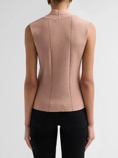 Misook Women's Princess Seam V-Neck Tank - Charmeuse | Thumbnail 3 Misook Women's Princess Seam V-Neck Tank - Charmeuse | Thumbnail 3