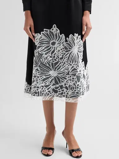 Misook Women's Lace-Appliqué Crepe De Chine Midi Dress - Black White | Thumbnail 5 Misook Women's Lace-Appliqué Crepe De Chine Midi Dress - Black White | Thumbnail 5