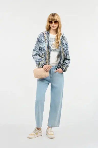 Roberto Cavalli Light Wash Culotte Jeans | Thumbnail 6 Roberto Cavalli Light Wash Culotte Jeans | Thumbnail 6