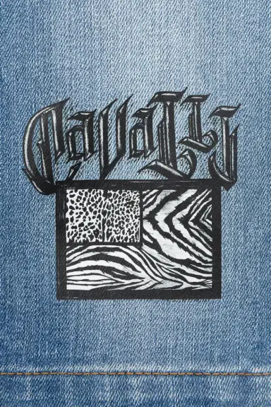 Roberto Cavalli Animalier Patchwork-Print Denim Shorts | Thumbnail 3 Roberto Cavalli Animalier Patchwork-Print Denim Shorts | Thumbnail 3