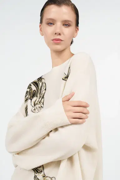 Roberto Cavalli Wool Sweater with Tiger Motif | Thumbnail 5 Roberto Cavalli Wool Sweater with Tiger Motif | Thumbnail 5