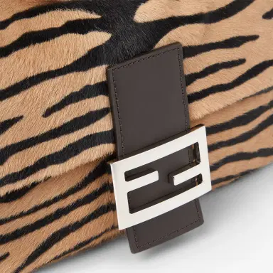 Fendi Baguette 26424 Tiger-print cavallino leather Re Edition bag | Thumbnail 9 Fendi Baguette 26424 Tiger-print cavallino leather Re Edition bag | Thumbnail 9