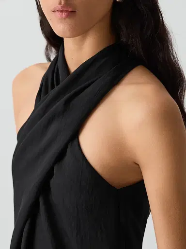 Theory Women's Twist Halter Top - Black | Thumbnail 5 Theory Women's Twist Halter Top - Black | Thumbnail 5
