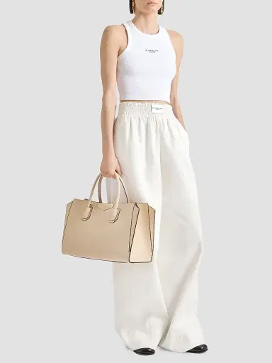 Givenchy Women's Antigona Catchall Top Handle Bag in Shiny Grained Leather - Dune | Thumbnail 2 Givenchy Women's Antigona Catchall Top Handle Bag in Shiny Grained Leather - Dune | Thumbnail 2