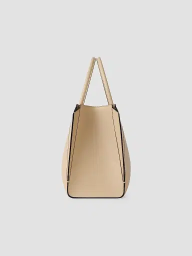 Givenchy Women's Antigona Catchall Top Handle Bag in Shiny Grained Leather - Dune | Thumbnail 4 Givenchy Women's Antigona Catchall Top Handle Bag in Shiny Grained Leather - Dune | Thumbnail 4