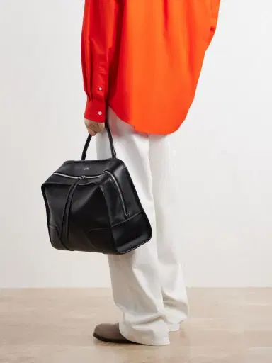 Loewe Amazona Leather Tote Bag - Men | Thumbnail 3 Loewe Amazona Leather Tote Bag - Men | Thumbnail 3