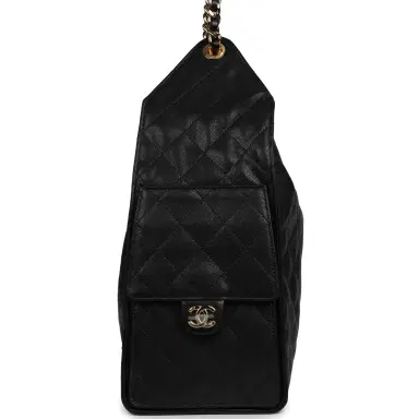 Chanel Chanel Medium 25 Hobo Bag Black Caviar Gold Hardware | Thumbnail 3 Chanel Chanel Medium 25 Hobo Bag Black Caviar Gold Hardware | Thumbnail 3