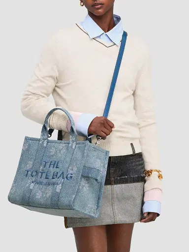 Marc Jacobs Women's The Antique Floral Denim Tote Bag - Indigo | Thumbnail 2 Marc Jacobs Women's The Antique Floral Denim Tote Bag - Indigo | Thumbnail 2