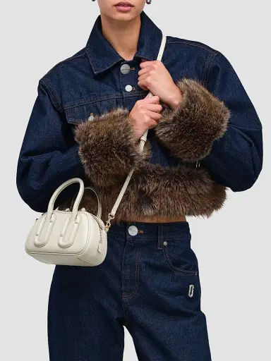 Marc Jacobs Women's The Micro Bauletto Babe Mini Top Handle Bag - Cloud White | Thumbnail 2 Marc Jacobs Women's The Micro Bauletto Babe Mini Top Handle Bag - Cloud White | Thumbnail 2