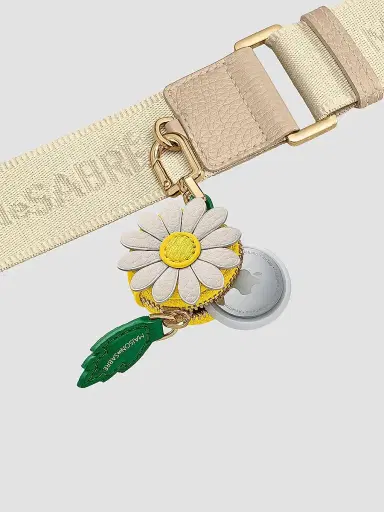 Maison de Sabre Women's The Sabrémoji Bloom Charm - Wild Daisy | Thumbnail 2 Maison de Sabre Women's The Sabrémoji Bloom Charm - Wild Daisy | Thumbnail 2