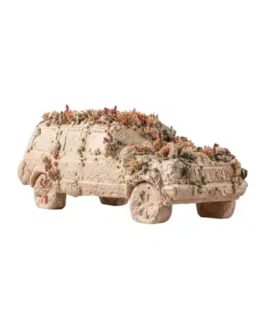Lladro x REEFLINE Miami Beach Limited Edition Coral Car (Sand) Porcelain Sculpture | Thumbnail 1 Lladro x REEFLINE Miami Beach Limited Edition Coral Car (Sand) Porcelain Sculpture | Thumbnail 1