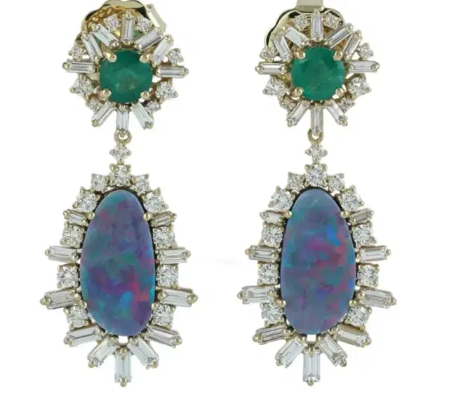 6.97ct Diamond Emerald 18K Gold Drop Earrings 6.97ct Diamond Emerald 18K Gold Drop Earrings