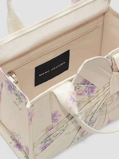 Marc Jacobs Women's Floral Canvas Tote Bag - Cream | Thumbnail 4 Marc Jacobs Women's Floral Canvas Tote Bag - Cream | Thumbnail 4