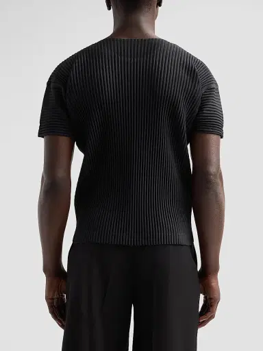 Homme Plissé Issey Miyake Men's Basic Knit Shirt - Black | Thumbnail 3 Homme Plissé Issey Miyake Men's Basic Knit Shirt - Black | Thumbnail 3