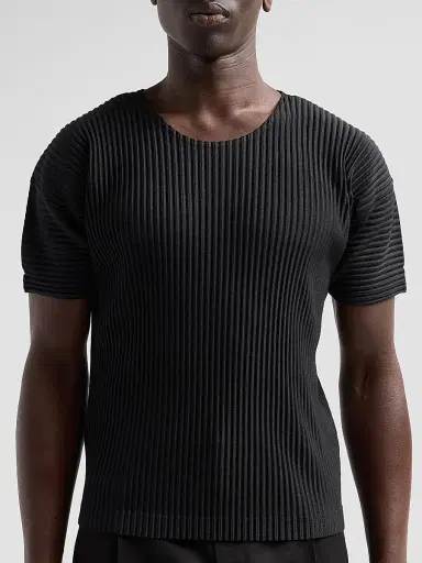 Homme Plissé Issey Miyake Men's Basic Knit Shirt - Black | Thumbnail 5 Homme Plissé Issey Miyake Men's Basic Knit Shirt - Black | Thumbnail 5