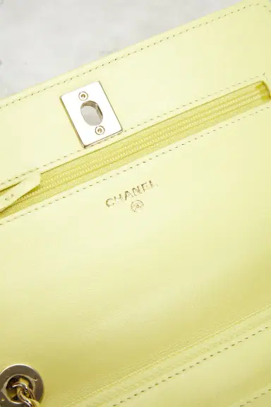 chanel Chanel Lambskin Trendy CC Wallet On Chain | Thumbnail 5 chanel Chanel Lambskin Trendy CC Wallet On Chain | Thumbnail 5