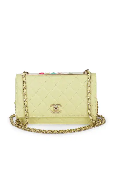 chanel Chanel Lambskin Trendy CC Wallet On Chain | Thumbnail 1 chanel Chanel Lambskin Trendy CC Wallet On Chain | Thumbnail 1