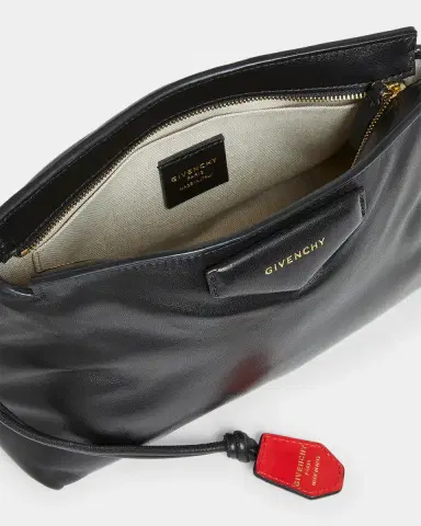 Givenchy Antigona Slouchy Clutch Bag in Leather | Thumbnail 3 Givenchy Antigona Slouchy Clutch Bag in Leather | Thumbnail 3