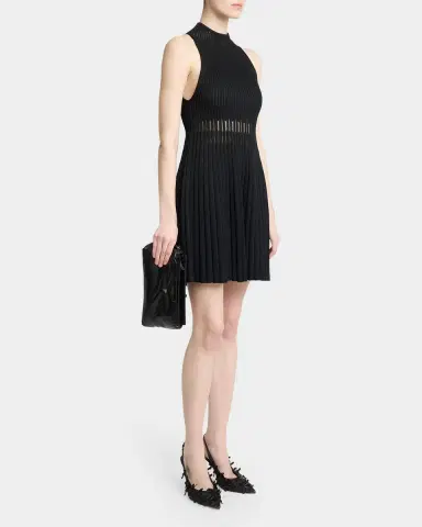 Givenchy Antigona Slouchy Clutch Bag in Leather | Thumbnail 4 Givenchy Antigona Slouchy Clutch Bag in Leather | Thumbnail 4