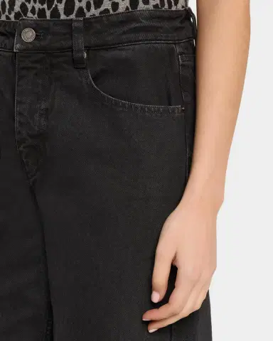 Nili Lotan Terese Flared-Leg Dark Jeans | Thumbnail 5 Nili Lotan Terese Flared-Leg Dark Jeans | Thumbnail 5