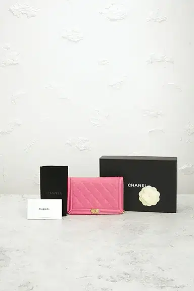 Chanel Chanel Calfskin Boy Wallet On Chain | Thumbnail 9 Chanel Chanel Calfskin Boy Wallet On Chain | Thumbnail 9
