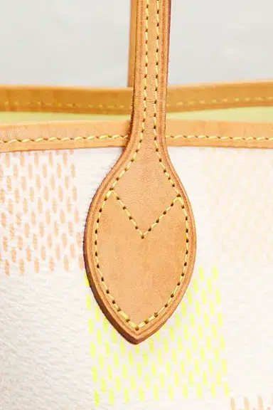 FWRD Renew Louis Vuitton Damierlicious Neverfull MM Tote Bag | Thumbnail 8 FWRD Renew Louis Vuitton Damierlicious Neverfull MM Tote Bag | Thumbnail 8