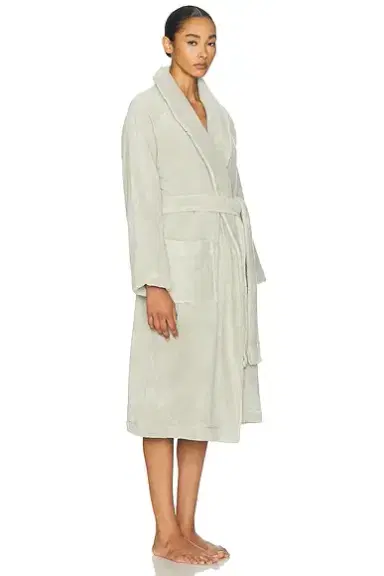 Parachute Classic Plush Robe | Thumbnail 2 Parachute Classic Plush Robe | Thumbnail 2