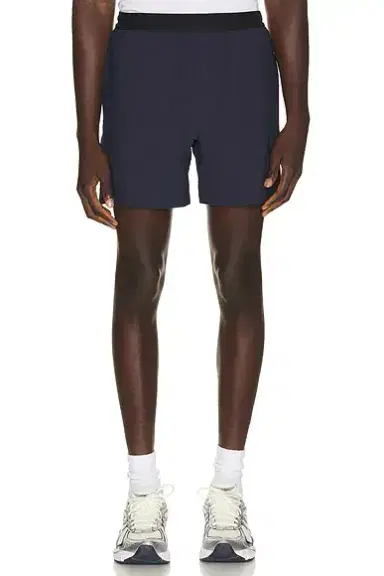 Beyond Yoga Warplite Range Lined Short | Thumbnail 1 Beyond Yoga Warplite Range Lined Short | Thumbnail 1