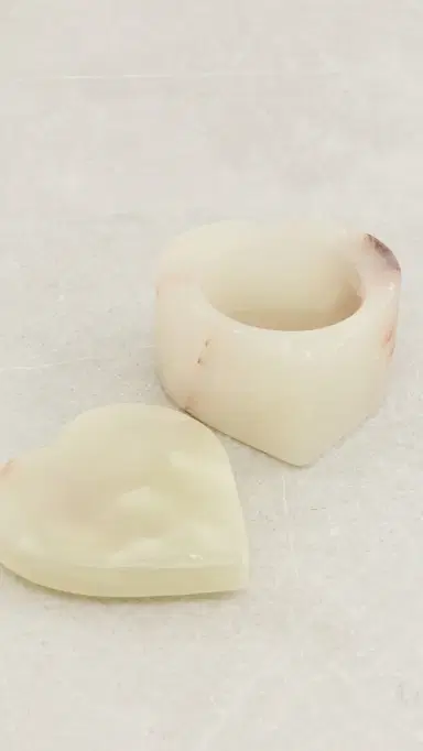 JIA JIA Small Onyx Heart Jewelry Box | Thumbnail 6 JIA JIA Small Onyx Heart Jewelry Box | Thumbnail 6