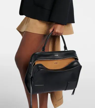 Loewe Amazona 180 Large leather top-handle bag | Thumbnail 4 Loewe Amazona 180 Large leather top-handle bag | Thumbnail 4