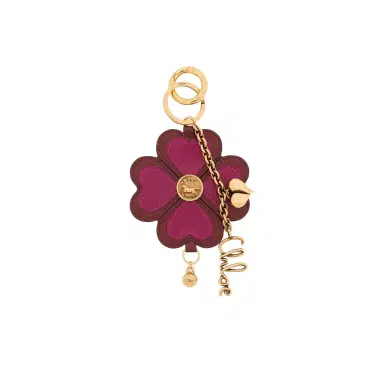 Chloé Chloé Symbols Clover key ring bag charm in grained leather | Thumbnail 1 Chloé Chloé Symbols Clover key ring bag charm in grained leather | Thumbnail 1
