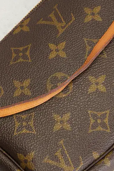 FWRD Renew Louis Vuitton Monogram Pochette Accessoires Shoulder Bag | Thumbnail 8 FWRD Renew Louis Vuitton Monogram Pochette Accessoires Shoulder Bag | Thumbnail 8