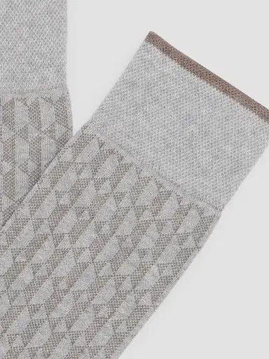Marcoliani Men's Diamond Vintage Texture Cotton-Nylon Socks - Pearl | Thumbnail 2 Marcoliani Men's Diamond Vintage Texture Cotton-Nylon Socks - Pearl | Thumbnail 2