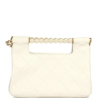 Chanel Chanel Pearl Top Handle Small Shopping Bag White Shiny Lambskin Brushed Gold Hardware | Thumbnail 6 Chanel Chanel Pearl Top Handle Small Shopping Bag White Shiny Lambskin Brushed Gold Hardware | Thumbnail 6