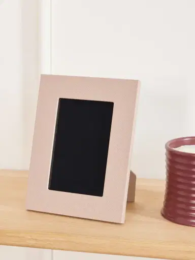 Smythson Panama Textured-leather Picture Frame | Thumbnail 2 Smythson Panama Textured-leather Picture Frame | Thumbnail 2