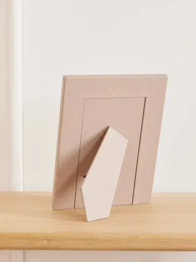 Smythson Panama Textured-leather Picture Frame | Thumbnail 3 Smythson Panama Textured-leather Picture Frame | Thumbnail 3