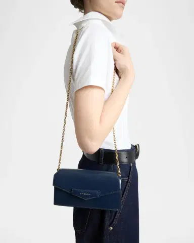 Givenchy Antigona Leather Wallet on Chain | Thumbnail 2 Givenchy Antigona Leather Wallet on Chain | Thumbnail 2
