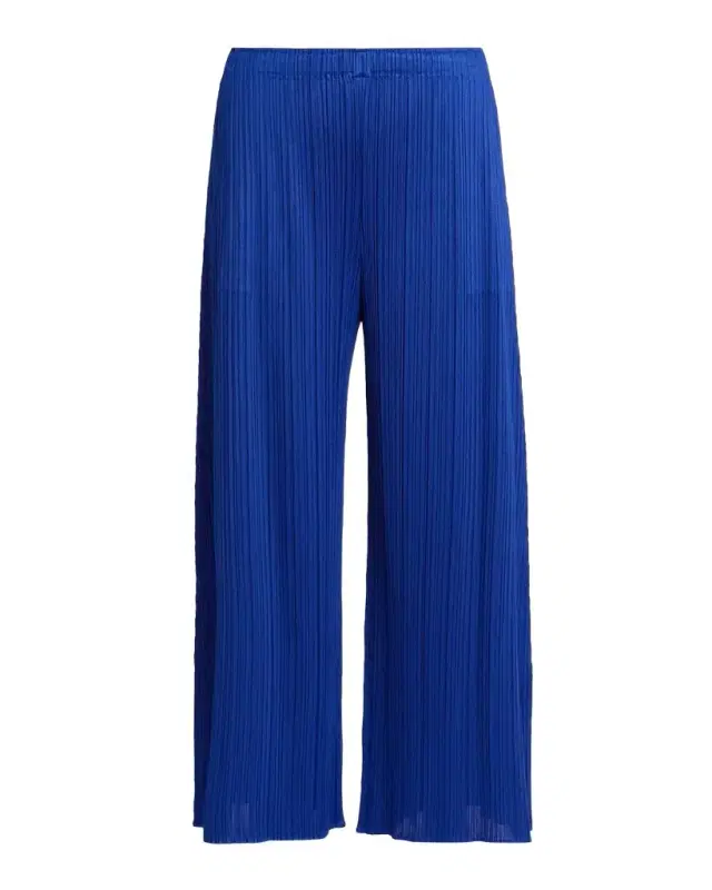 Monthly Colors: July Pleated Wide-Leg Crop Pants Monthly Colors: July Pleated Wide-Leg Crop Pants