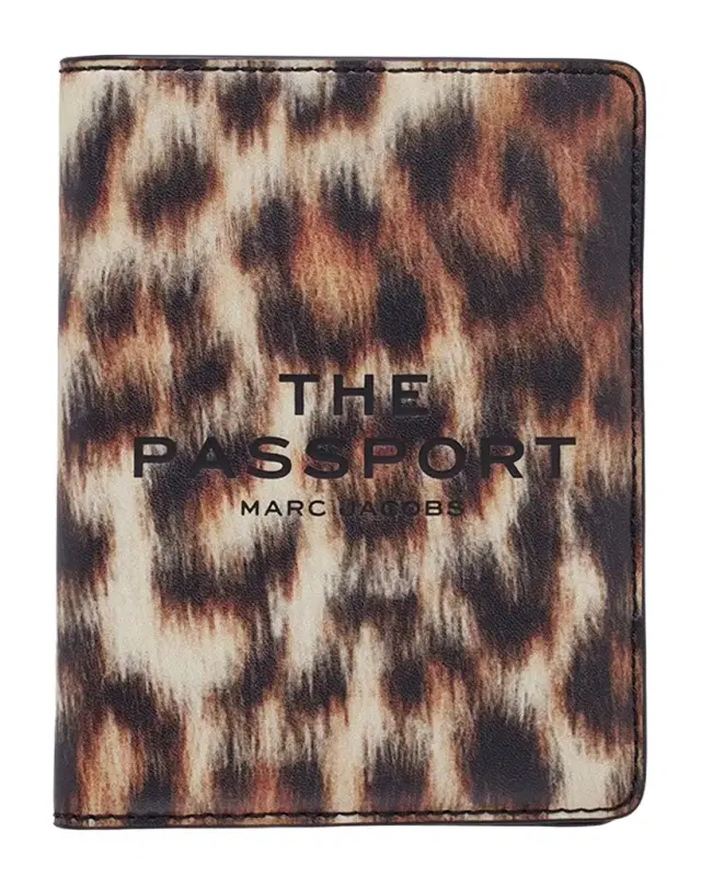 Leopard-Print Leather Passport Case Leopard-Print Leather Passport Case