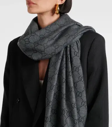 Gucci GG wool jacquard scarf | Thumbnail 5 Gucci GG wool jacquard scarf | Thumbnail 5