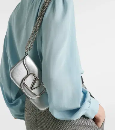 Valentino Garavani Locò Small metallic leather shoulder bag | Thumbnail 3 Valentino Garavani Locò Small metallic leather shoulder bag | Thumbnail 3