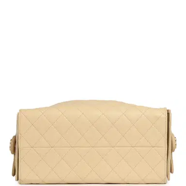 Chanel Chanel Medium 25 Hobo Bag Light Beige Caviar Antique Gold Hardware | Thumbnail 6 Chanel Chanel Medium 25 Hobo Bag Light Beige Caviar Antique Gold Hardware | Thumbnail 6