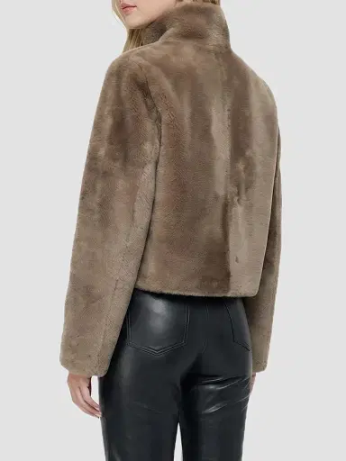 Gorski Women's Merino Shearling Lamb Coat - Caramel | Thumbnail 4 Gorski Women's Merino Shearling Lamb Coat - Caramel | Thumbnail 4