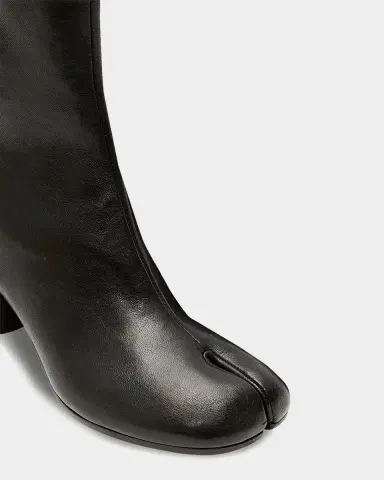 Maison Margiela Tabi Leather Split-Toe Booties | Thumbnail 6 Maison Margiela Tabi Leather Split-Toe Booties | Thumbnail 6
