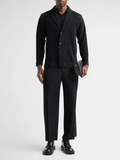 Homme Plissé Issey Miyake Men's Pleated Knit Blazer - Black | Thumbnail 2 Homme Plissé Issey Miyake Men's Pleated Knit Blazer - Black | Thumbnail 2