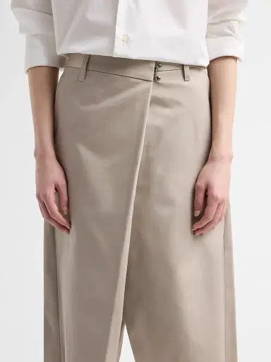 Maison Margiela Women's Cotton Twill Wrap Shorts | Thumbnail 5 Maison Margiela Women's Cotton Twill Wrap Shorts | Thumbnail 5