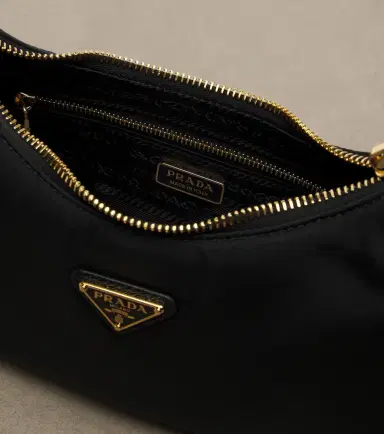 Prada Re-Edition 2005 Re-Nylon shoulder bag | Thumbnail 2 Prada Re-Edition 2005 Re-Nylon shoulder bag | Thumbnail 2
