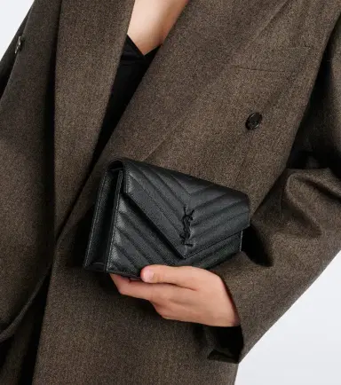 Saint Laurent Cassandre Envelope leather wallet on chain | Thumbnail 7 Saint Laurent Cassandre Envelope leather wallet on chain | Thumbnail 7