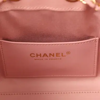 Chanel Chanel Mini 25 Hobo Bag Light Pink Caviar Gold Hardware | Thumbnail 9 Chanel Chanel Mini 25 Hobo Bag Light Pink Caviar Gold Hardware | Thumbnail 9